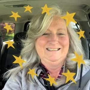 Meet your Posher, Myra